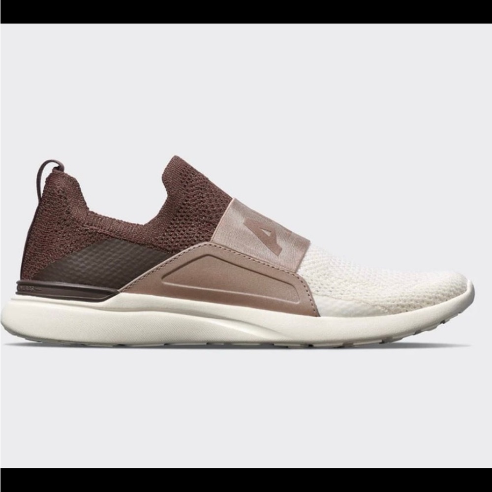 APL Techloom Bliss Sneakers size 7